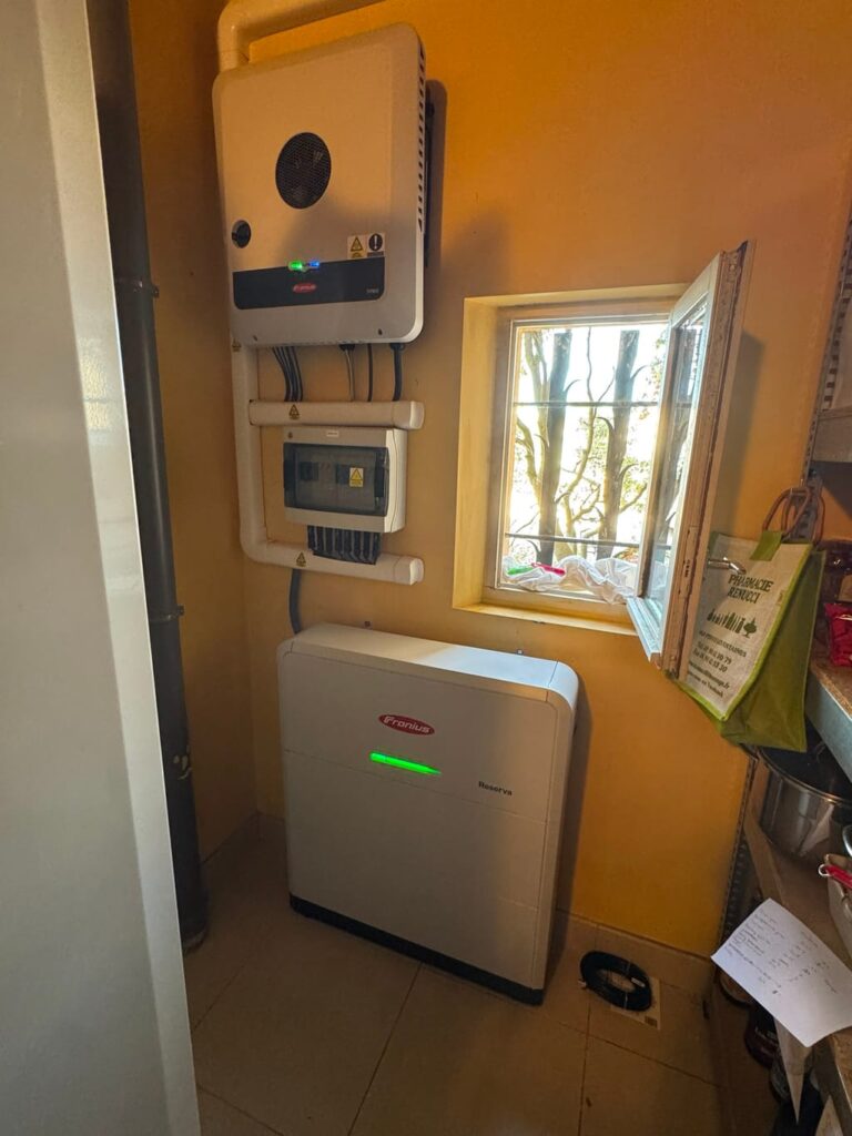 Installation solaire en autoconsommation avec onduleur Fronius en Vaucluse — A'dvenir Eco